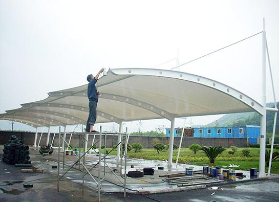 雨棚膜結(jié)構(gòu)